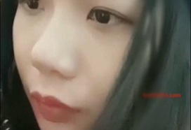 Wen粉丝美丽的女人大尺度严格自慰浴室清洗。